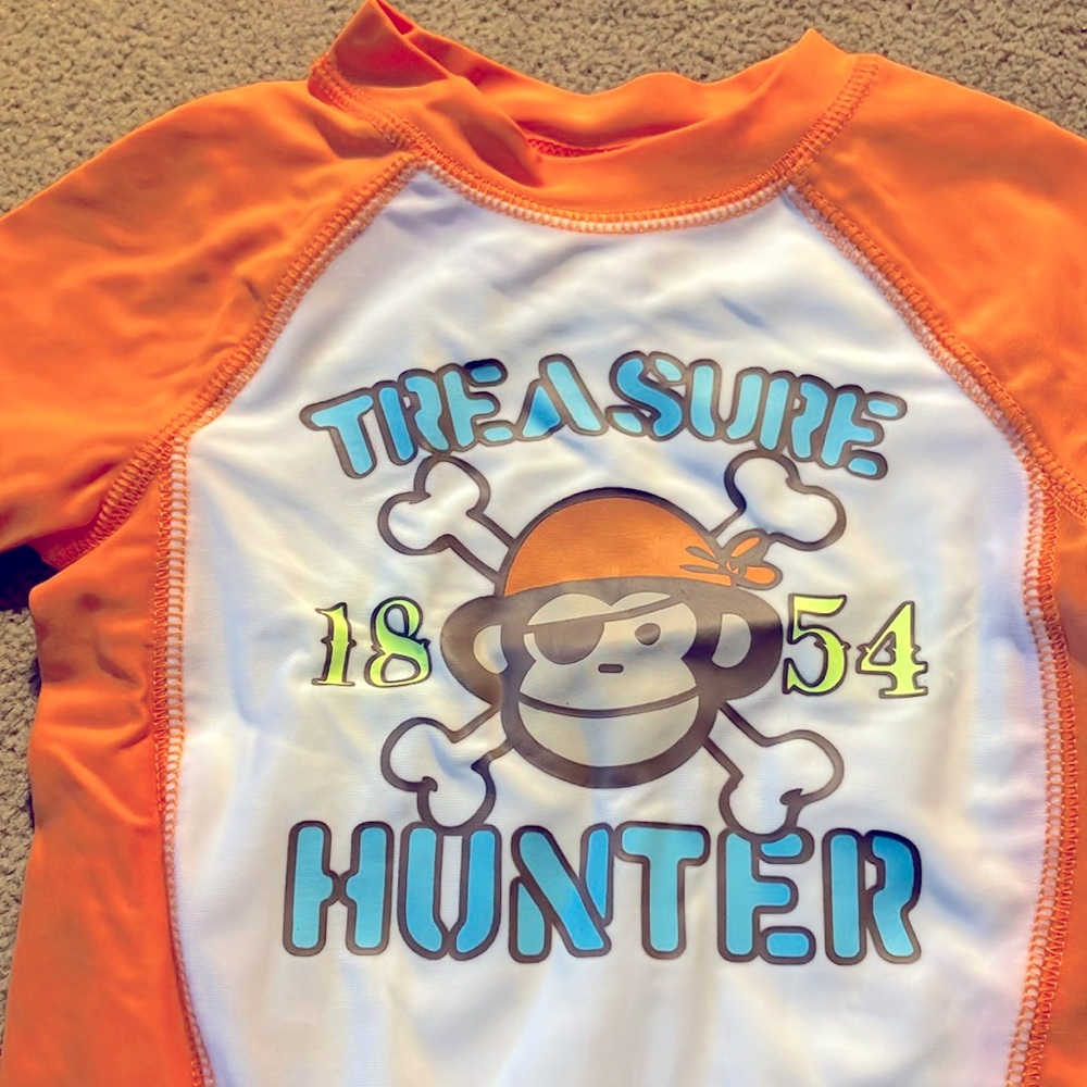 Old Navy lil’ loves Beach Monkey Graphic T-Shirt Size 6-12 months New with Tag